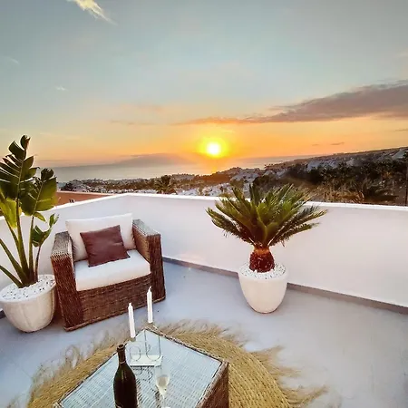 Luxury Ocean View Apartment